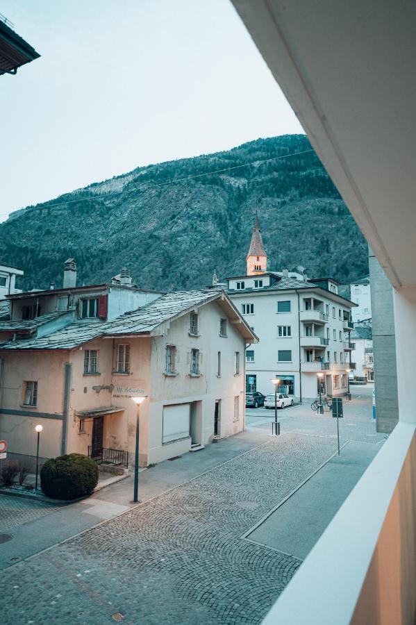 Central Apartment - Culture & Nightlife In One Visp Buitenkant foto