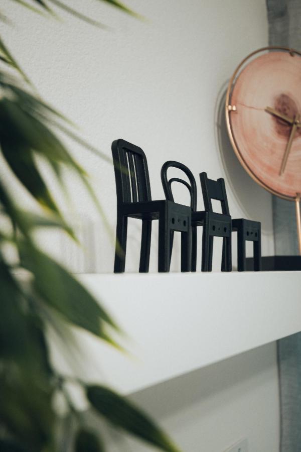 Central Apartment - Culture & Nightlife In One Visp Buitenkant foto